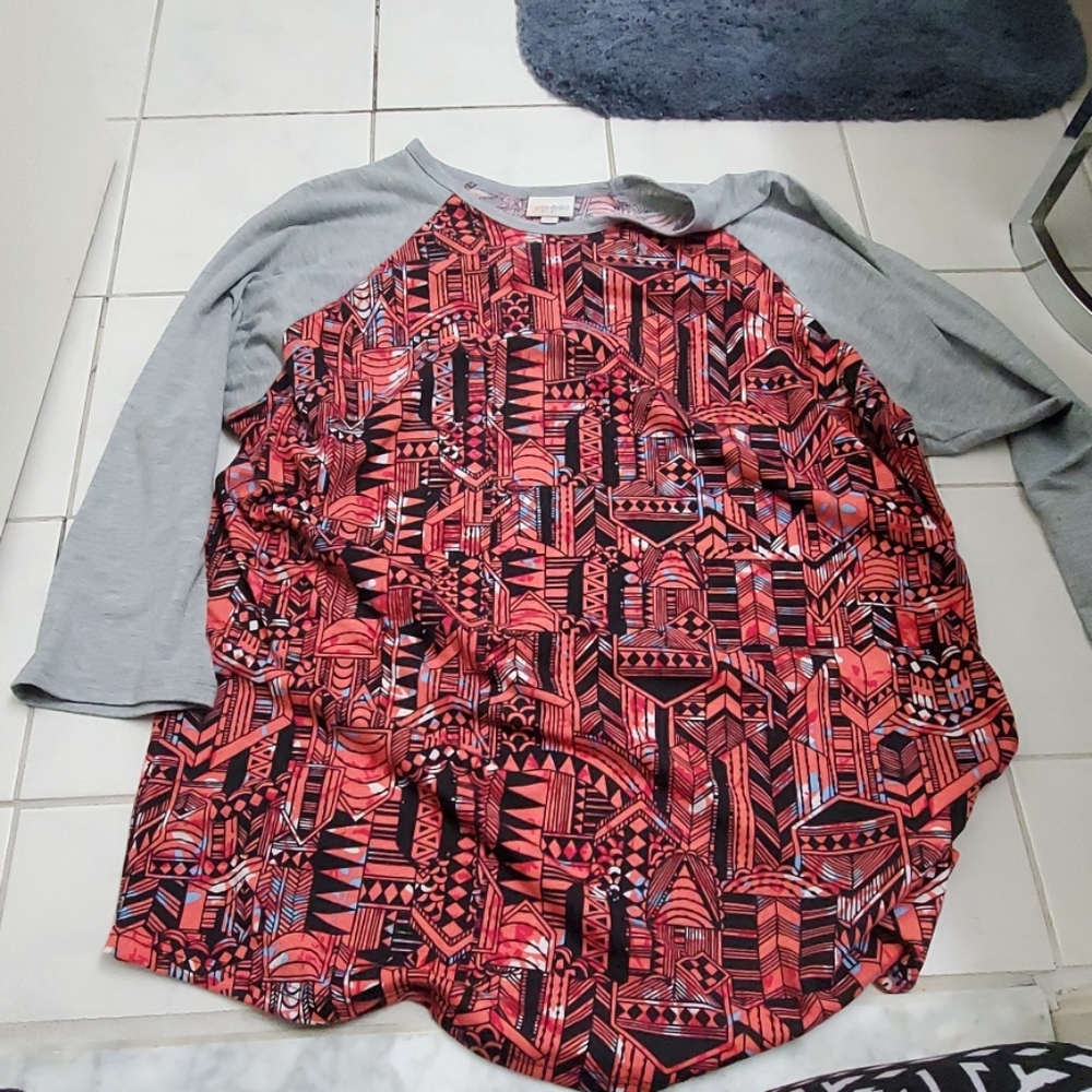 LuLaRoe baseball style top